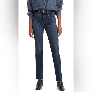 Levi's Women's 724 High Rise Straight Jeans